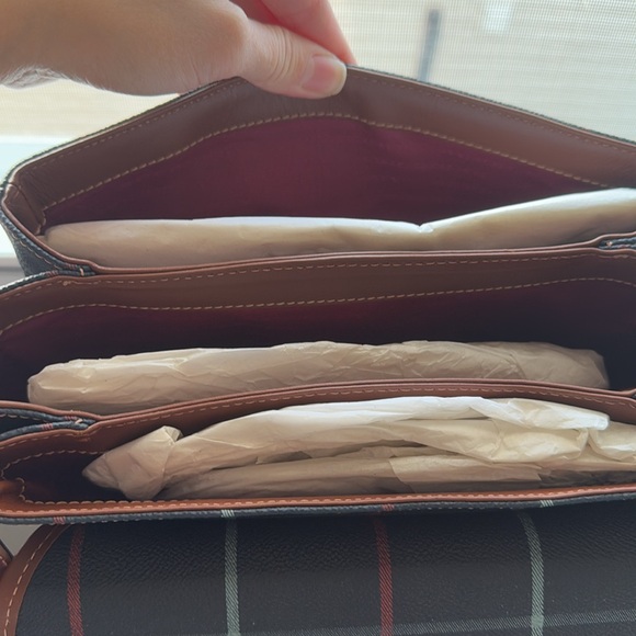 Burberry - Picture 9 of 16